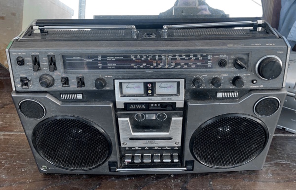 39702 Radio cassette recorder Aiwa