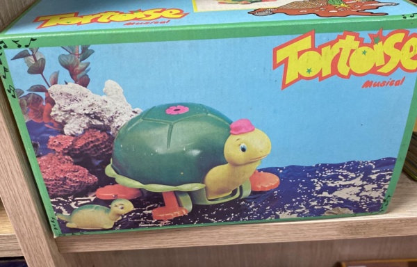 30187 Giocattolo Tortoise musical vintage
